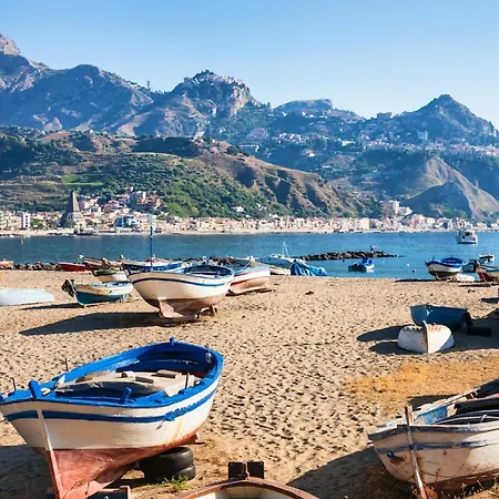 A Casitta גיארדיני נאקסוס